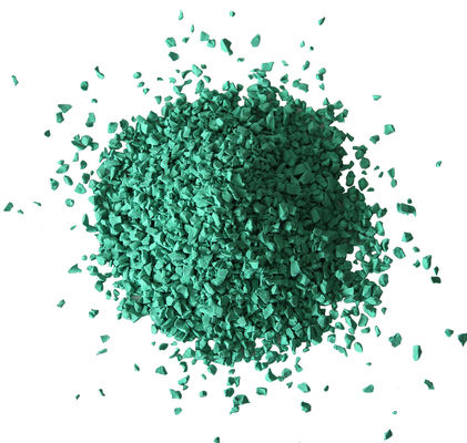 Grânulos de migalhas de borracha de cor verde resistentes aos raios UV para correr
