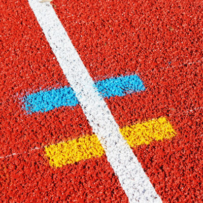 Pistas de corrida sintéticas de material de borracha EPDM durável e seguro para escolas jardins de infância faculdades e playgrounds